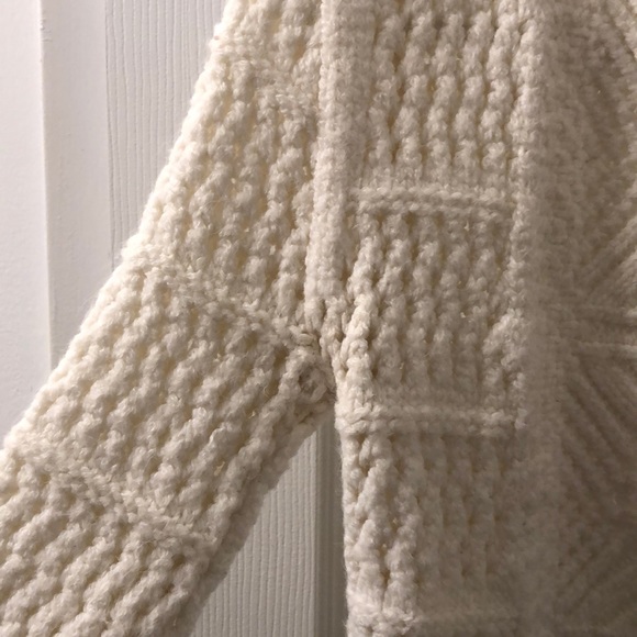 Beautiful White Crochet Jacket - Picture 3 of 7